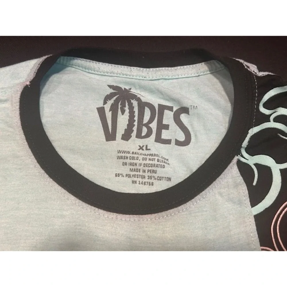 Vibes by Bailey Hustle Bear Blue/Black Short Sleeve Legend Rap T-Shirt - Size XL